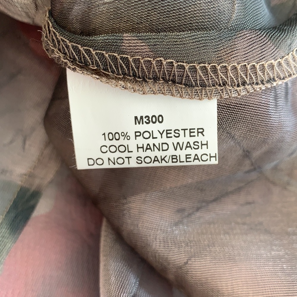 ELLEN TRACY | Sheer floral long sleeve button through blouse - Picture 6 of 6